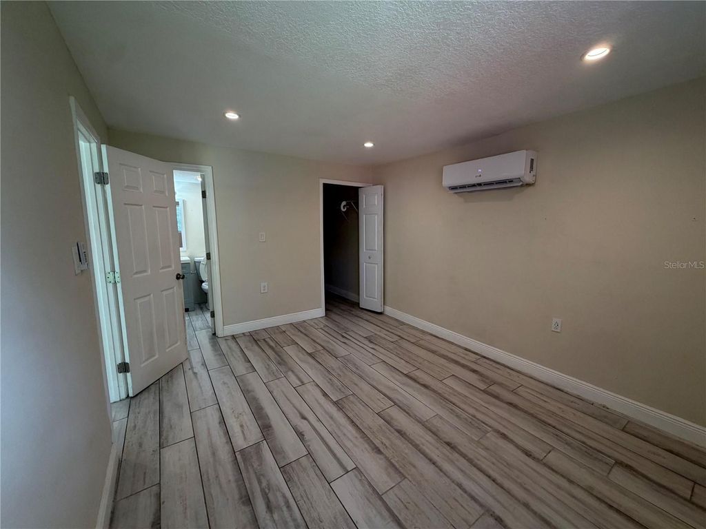 Photo of 810 8th Street, Saint Cloud, FL 34769 (MLS # O6398445)