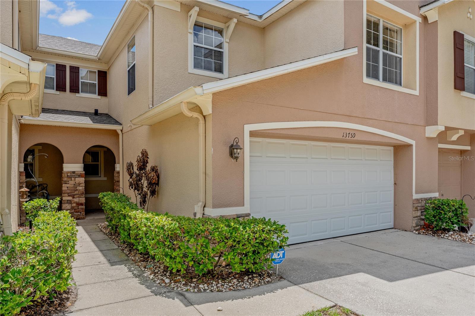 13759 GOLDEN RUSSET DRIVE