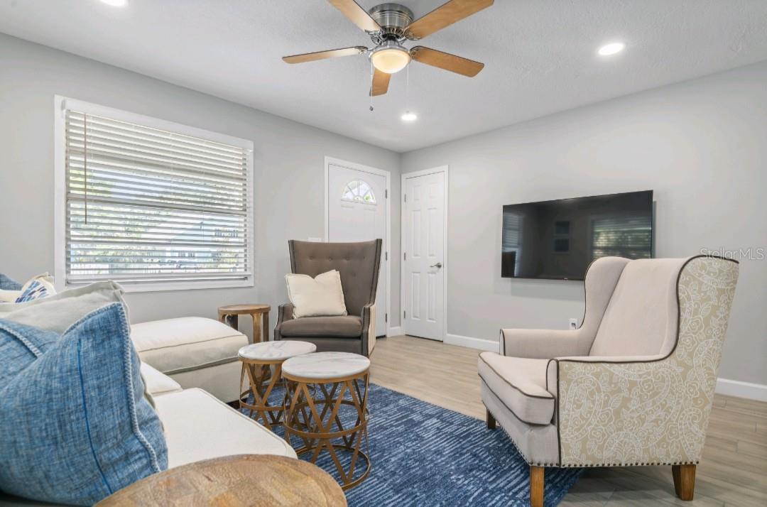 HARBOR HILLS PARK ADD - Residential Lease