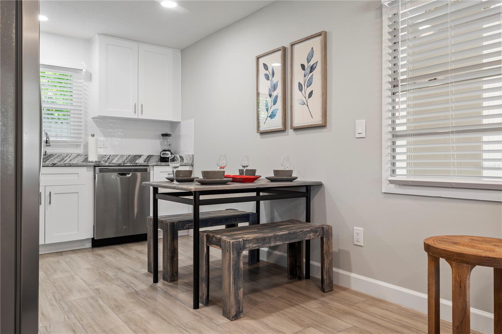 HARBOR HILLS PARK ADD - Residential Lease