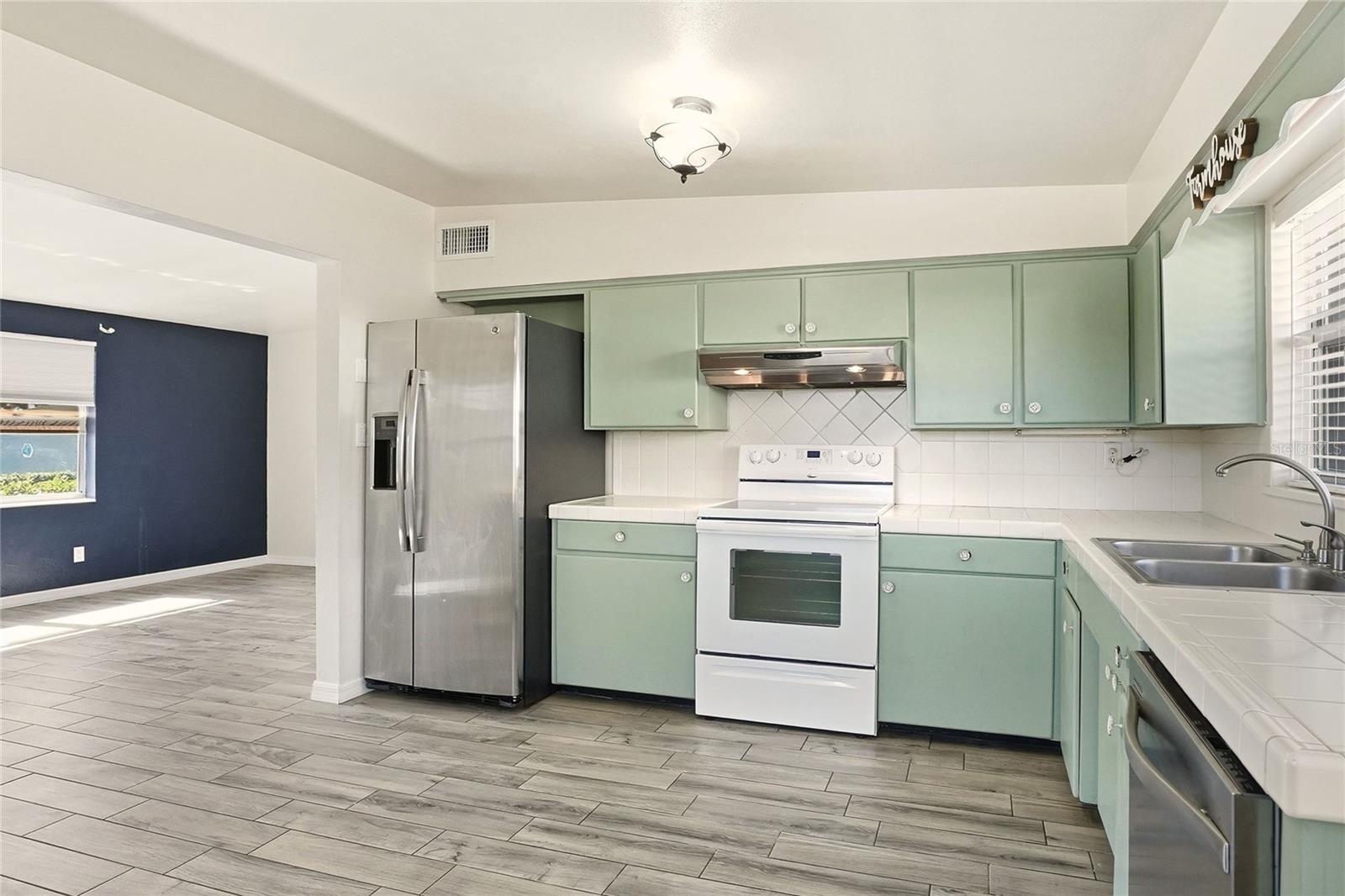 WINONA PARK - Residential