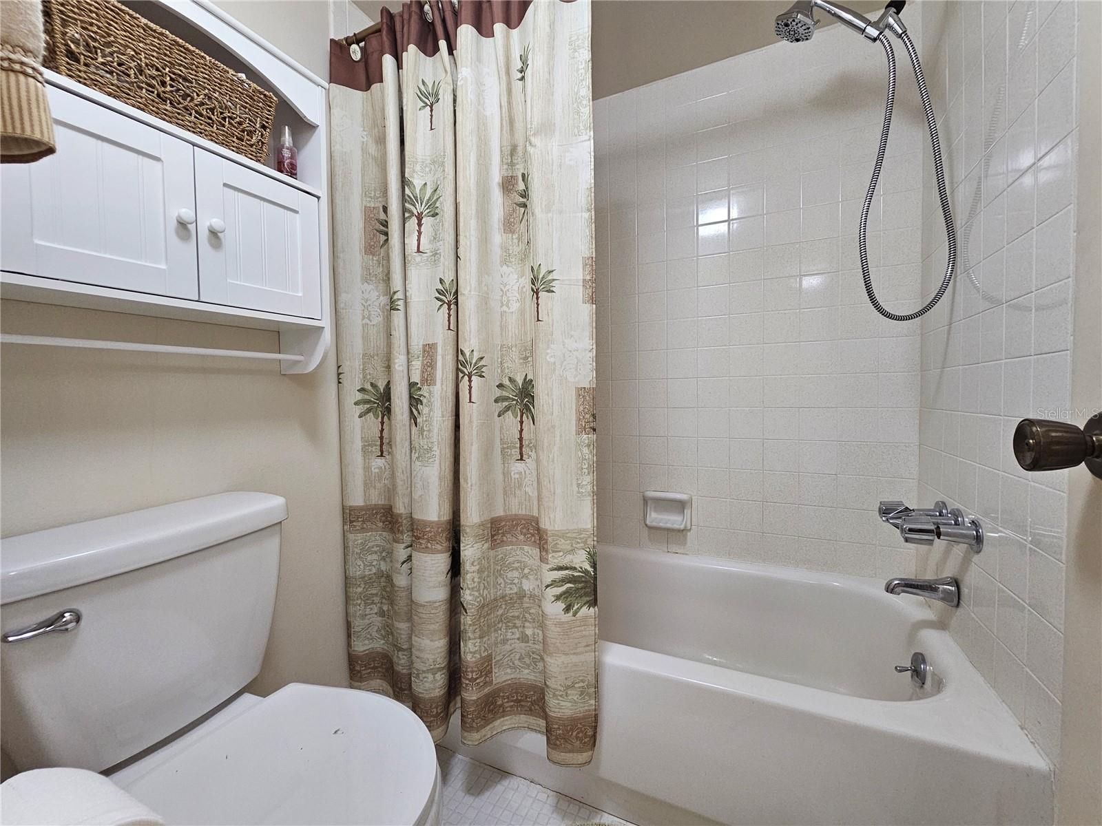 MOORINGS OF MAXIMO CONDO - Residential