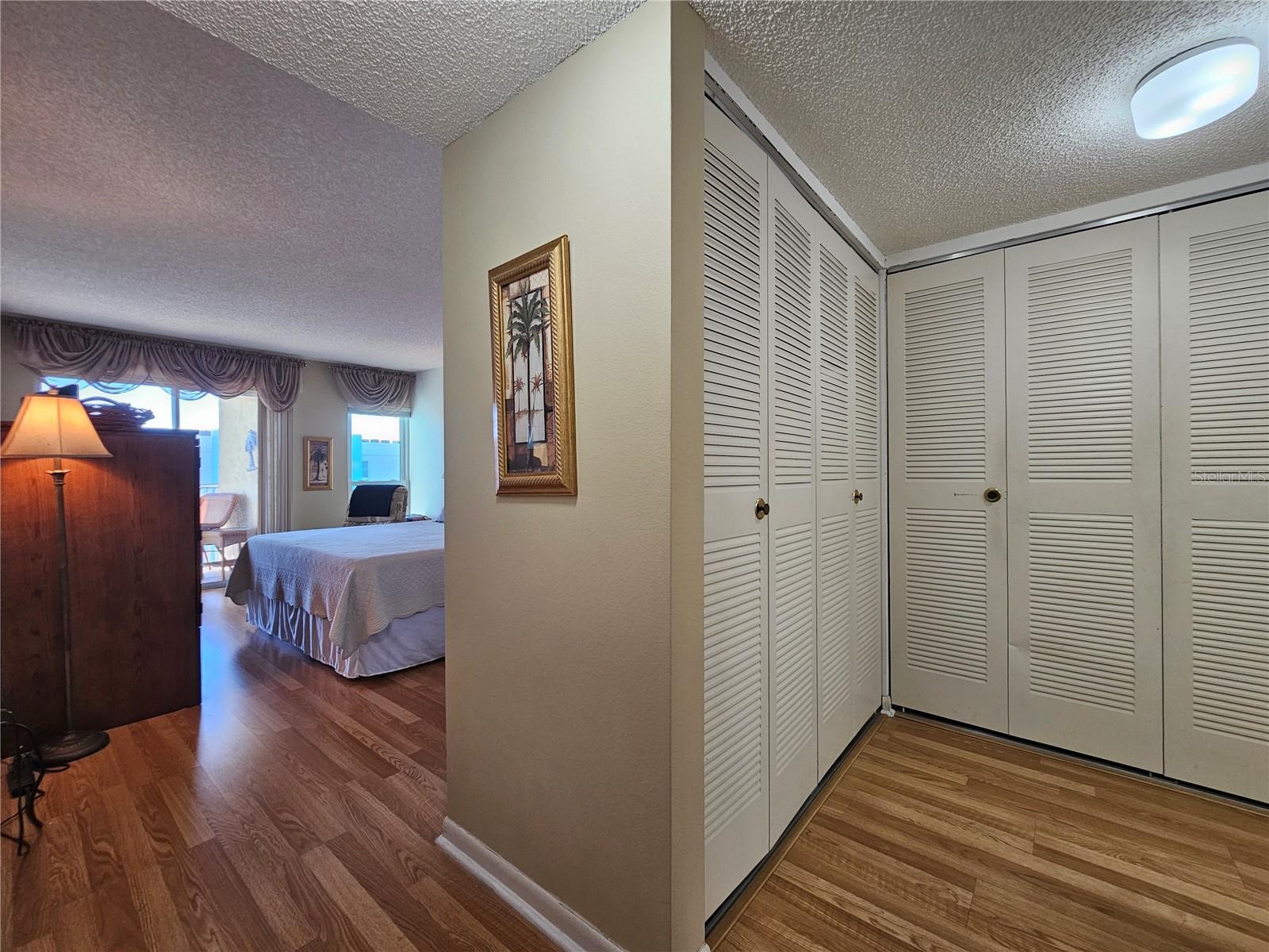 MOORINGS OF MAXIMO CONDO - Residential