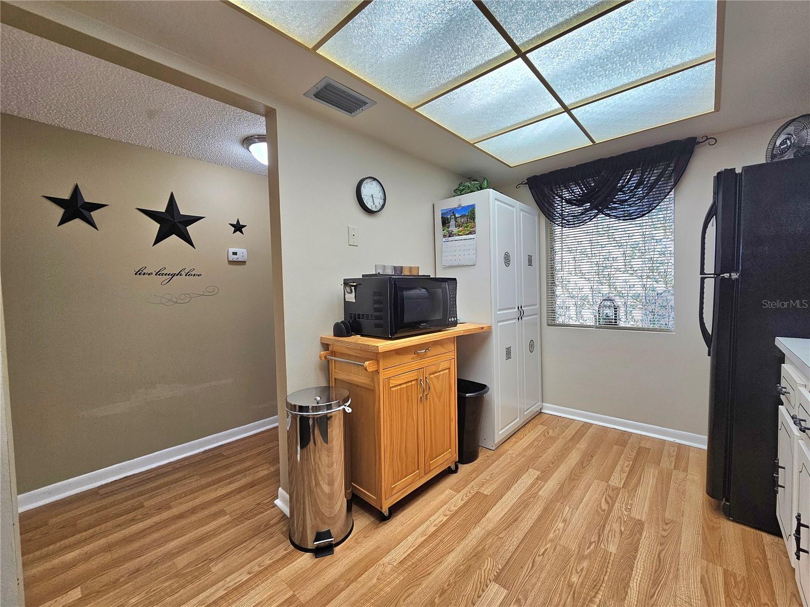 MOORINGS OF MAXIMO CONDO - Residential