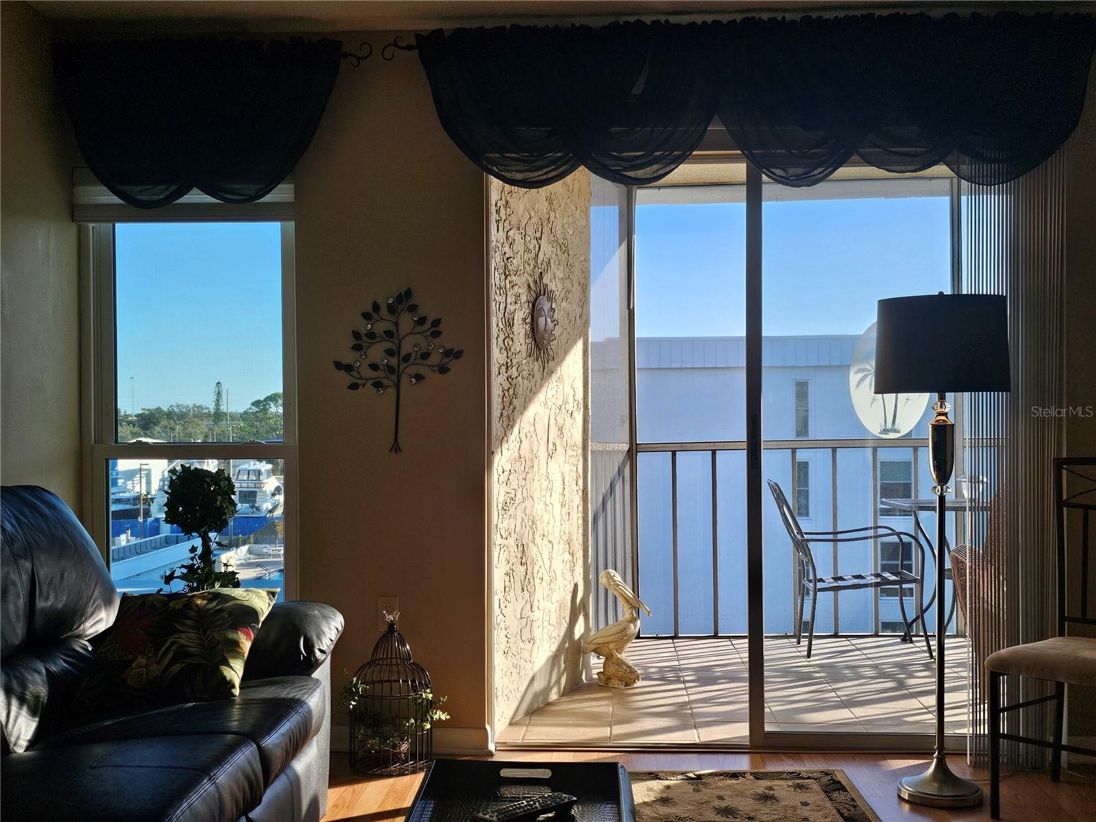 MOORINGS OF MAXIMO CONDO - Residential