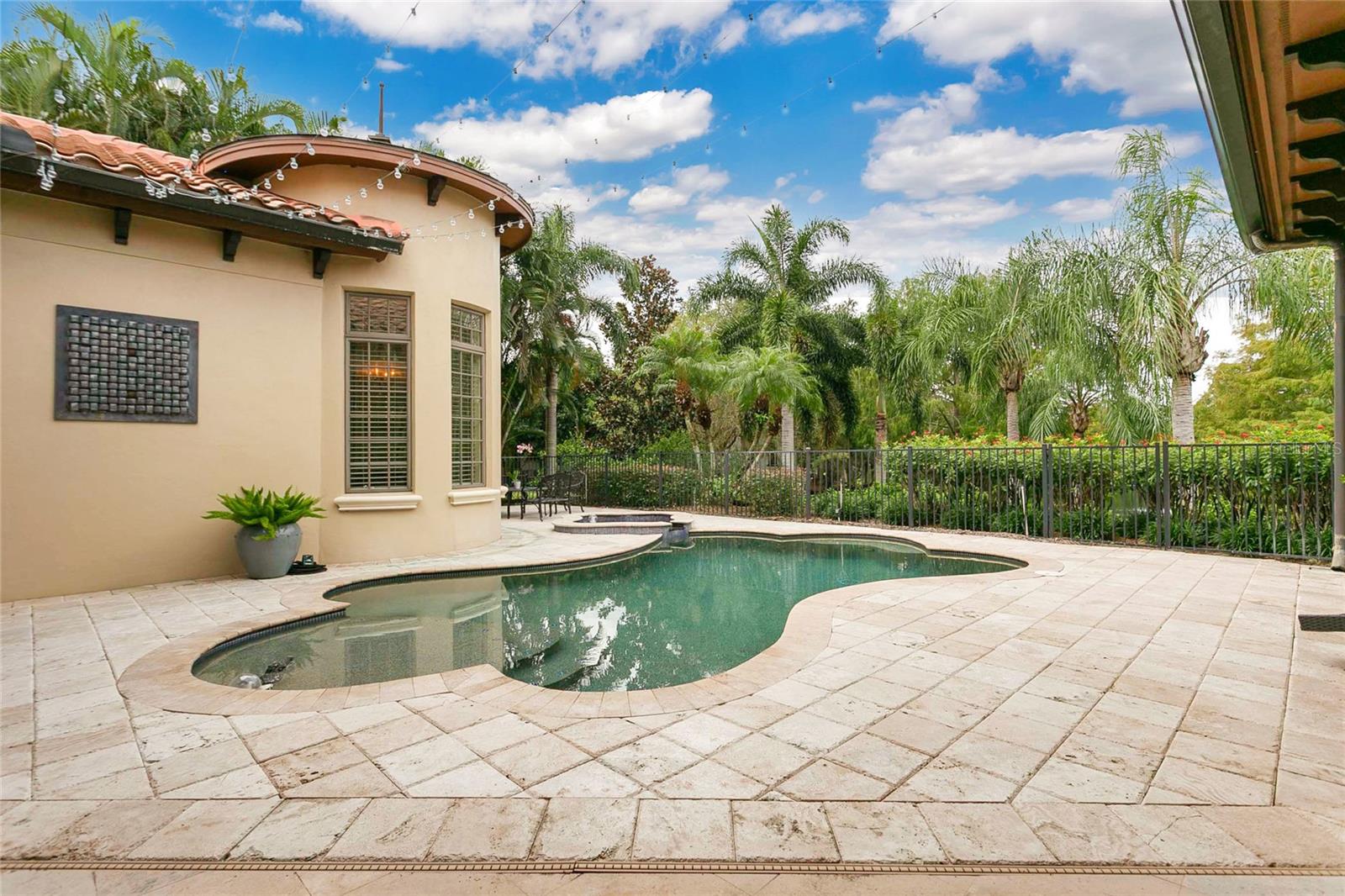 ISLEWORTH - Residential