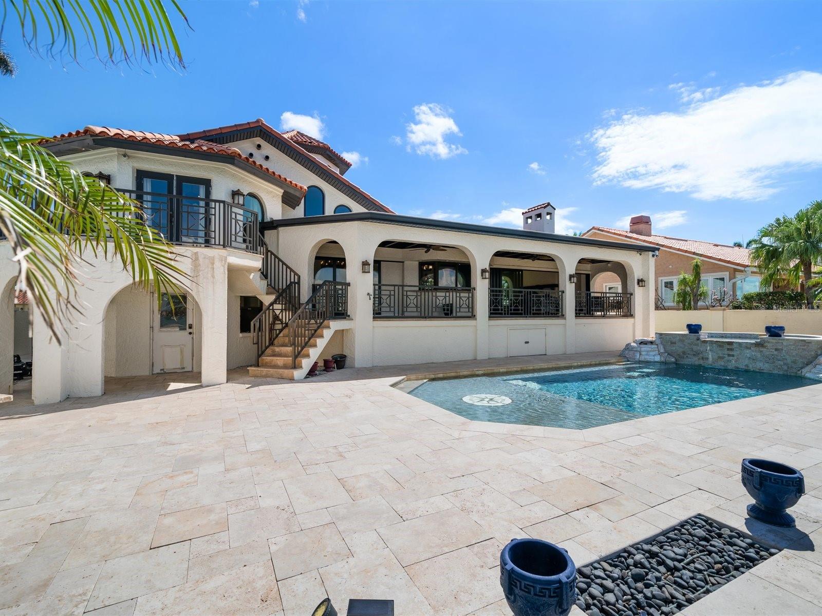 191 1ST STREET W