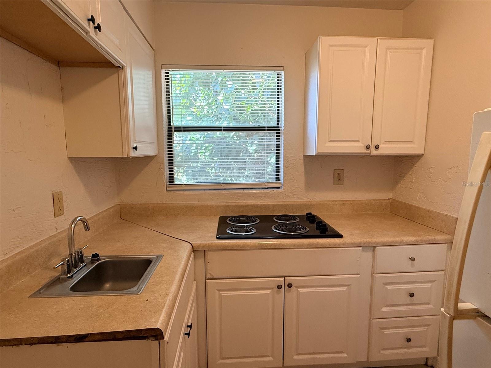 EDGEWOOD 3RD ADD - Residential Lease