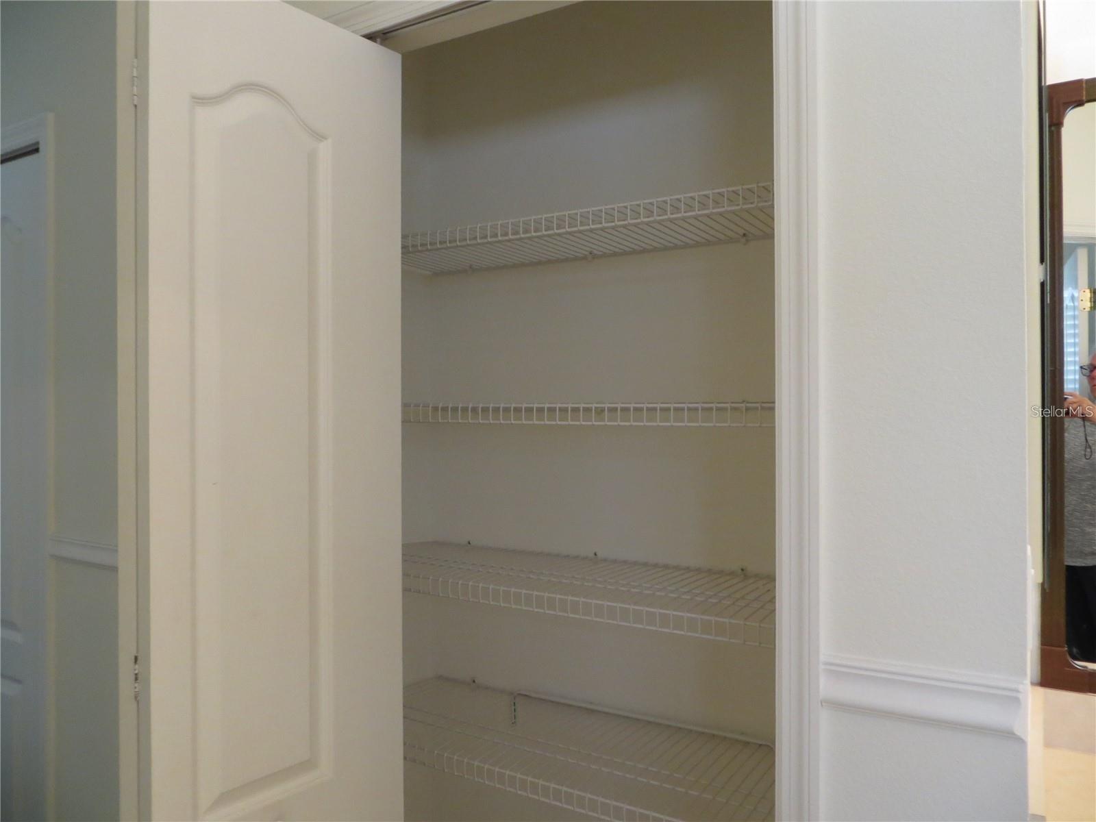 IVY LAKE ESTATES - Residential Lease