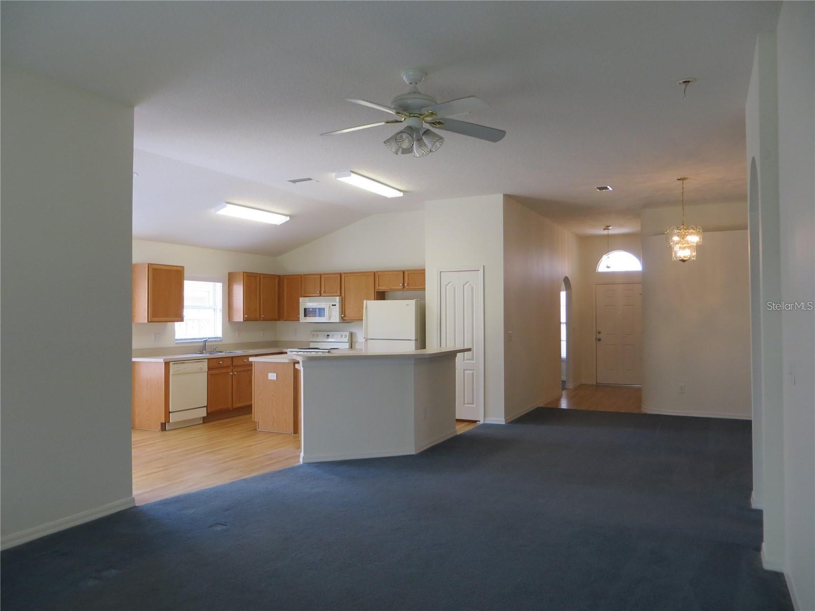 IVY LAKE ESTATES - Residential Lease