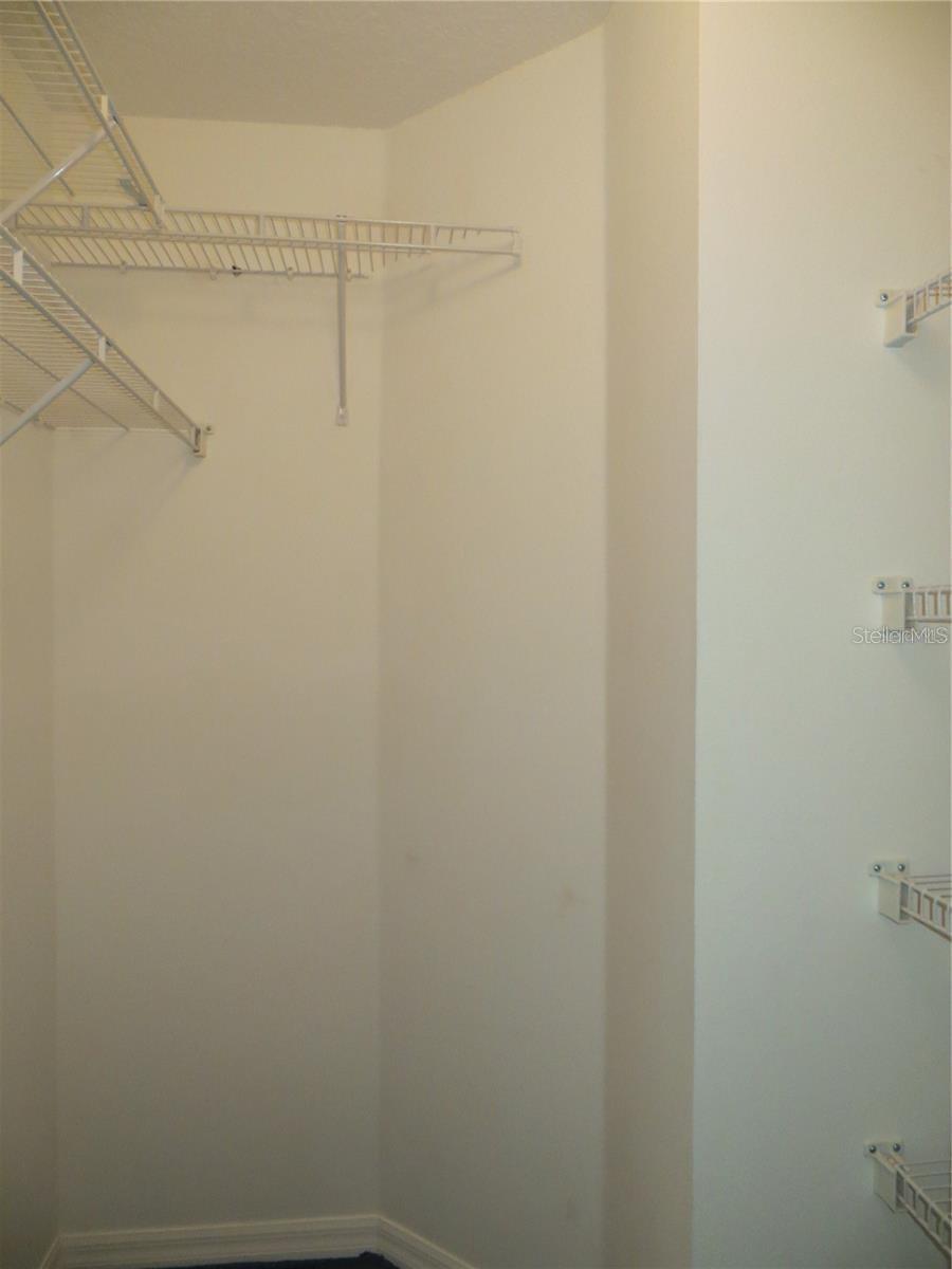 IVY LAKE ESTATES - Residential Lease