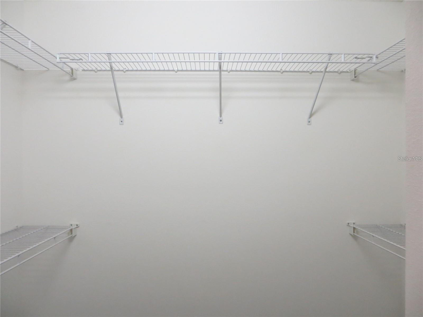 IVY LAKE ESTATES - Residential Lease