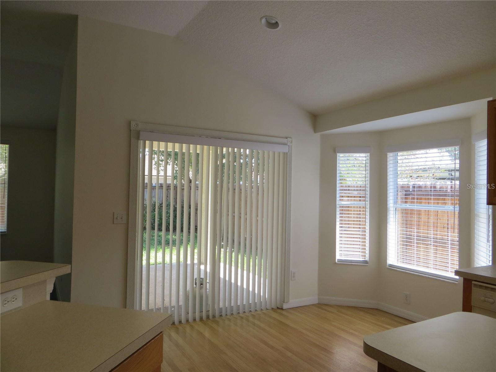 IVY LAKE ESTATES - Residential Lease