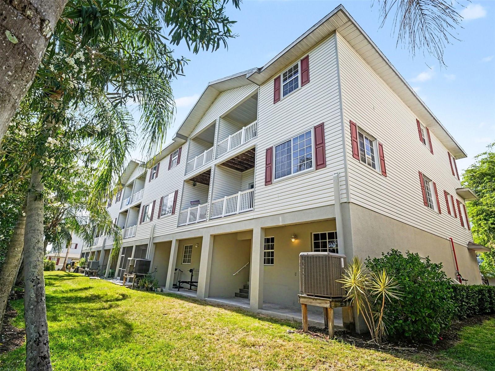 3325 10TH LANE W