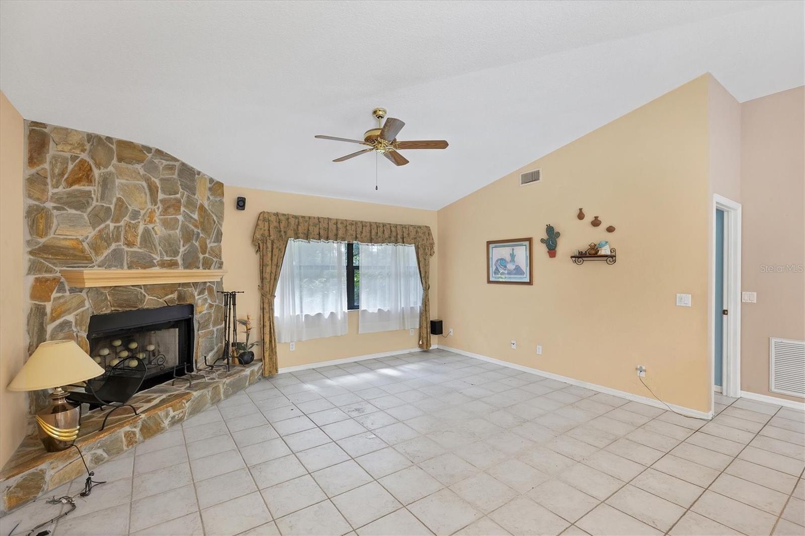 NORTH PORT CHARLOTTE ESTATES - Residential