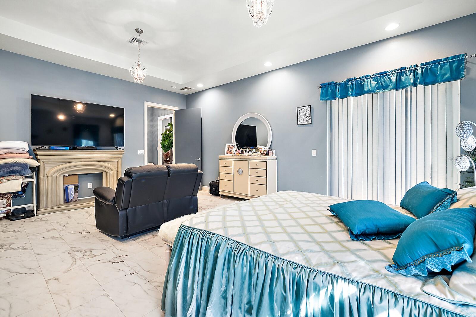 BELLEVIEW HEIGHTS ESTATE - Residential Lease