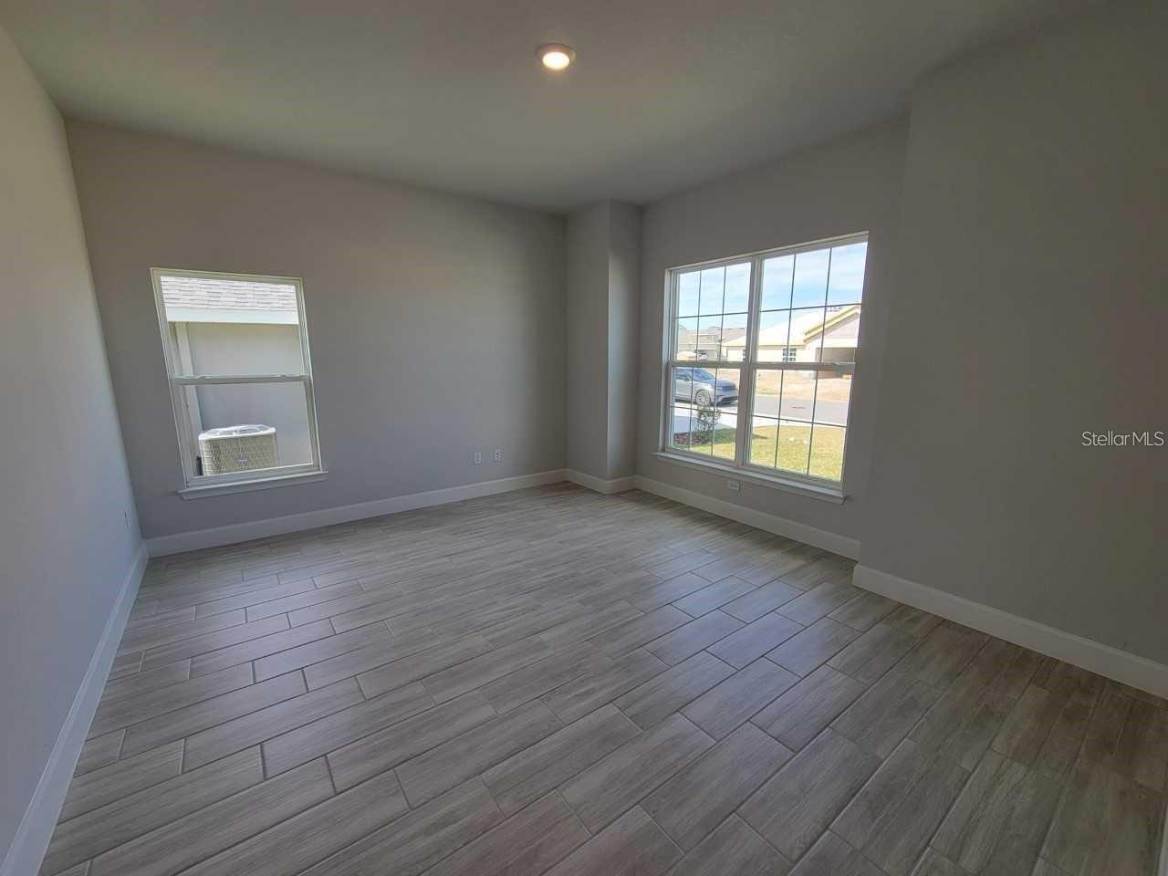624 W MARGUERITA DRIVE