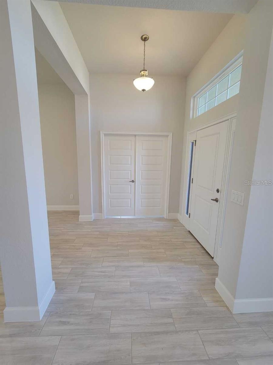 624 W MARGUERITA DRIVE