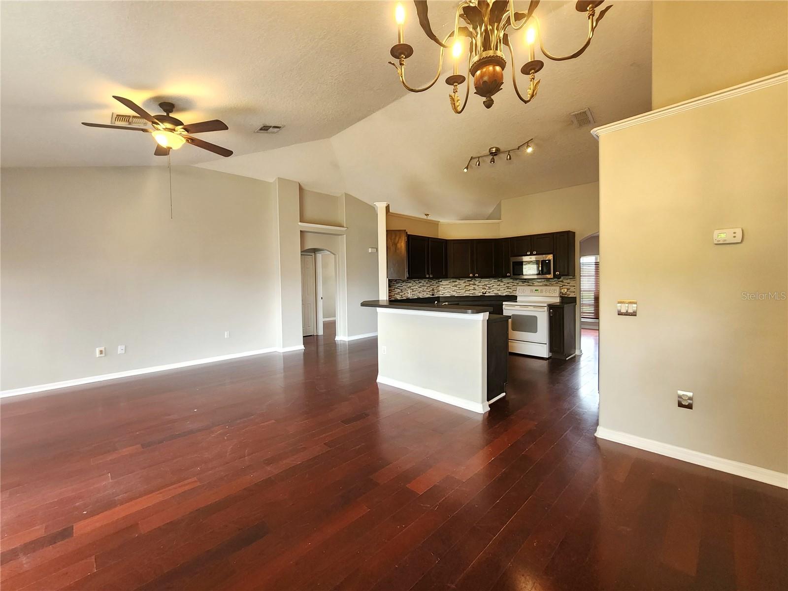 POINCIANA VILLAGE 05 NEIGHBORHOOD 01 - Residential Lease