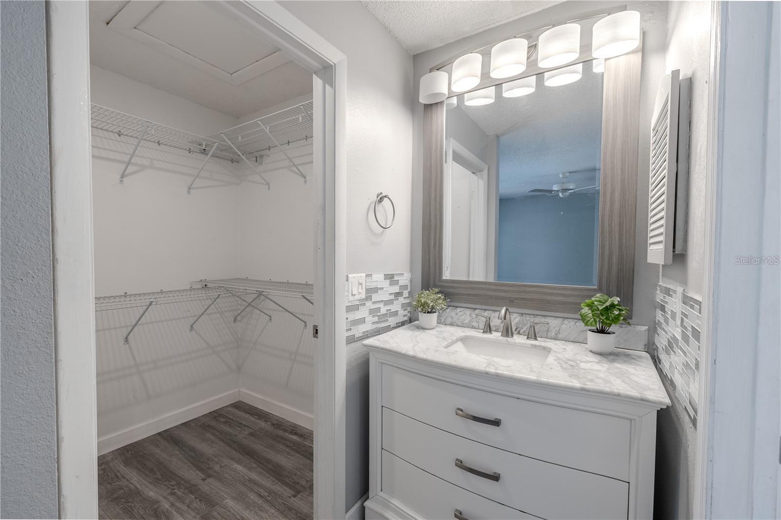 LAKE ST GEORGE-UNIT 1 - Residential Lease