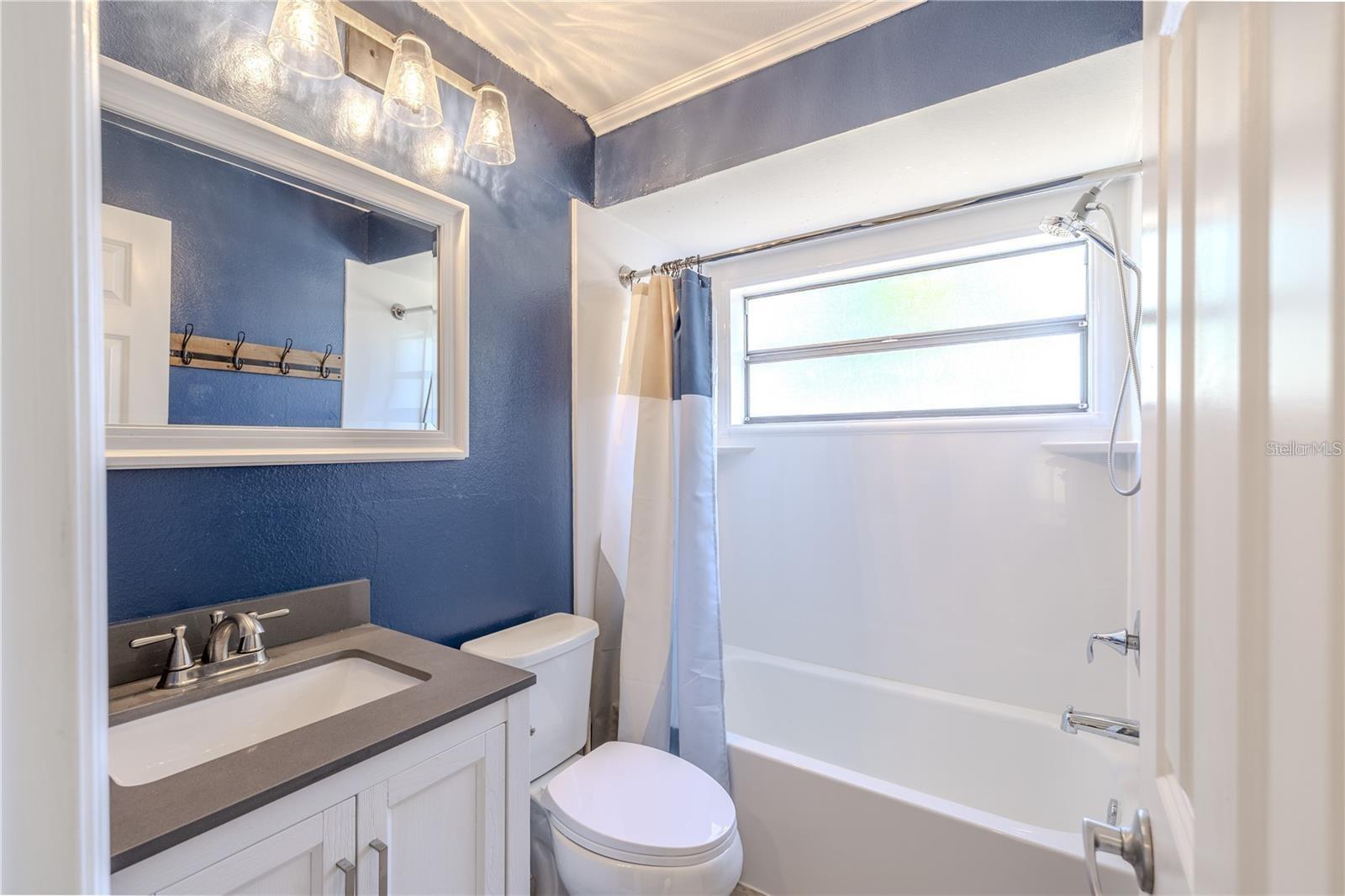 LAKE ST GEORGE-UNIT 1 - Residential Lease