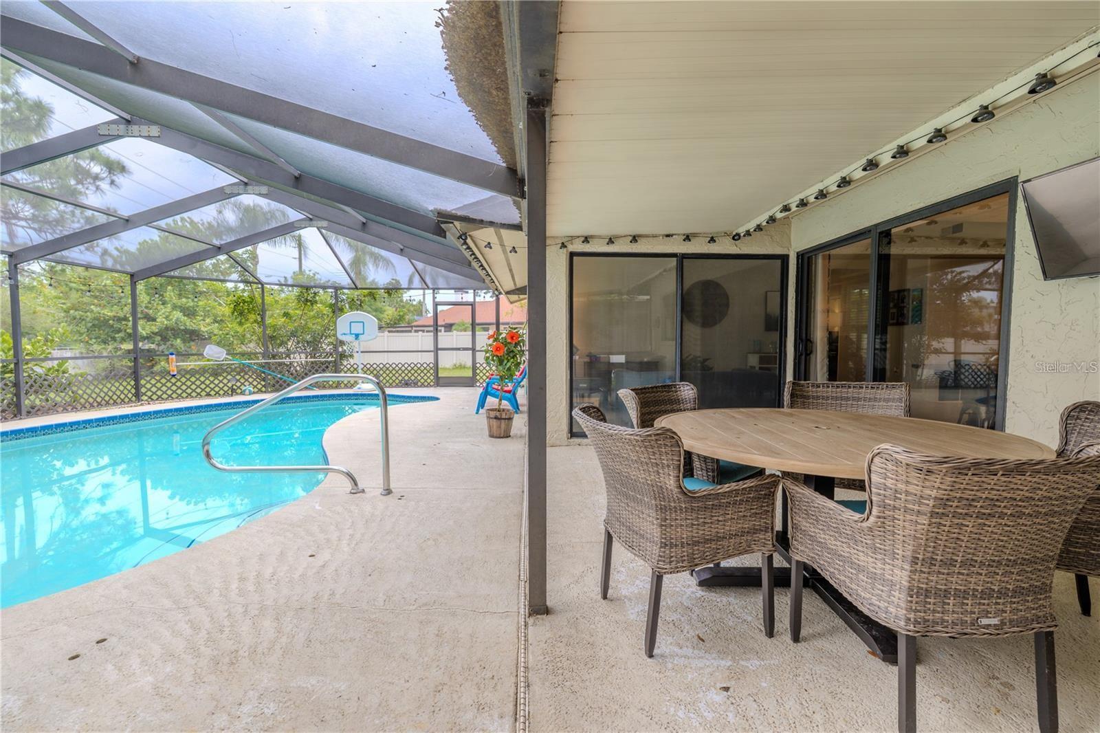 LAKE ST GEORGE-UNIT 1 - Residential Lease