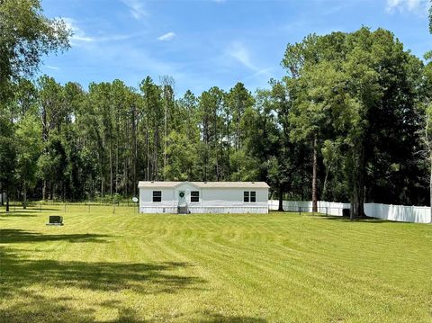 A home in DUNNELLON