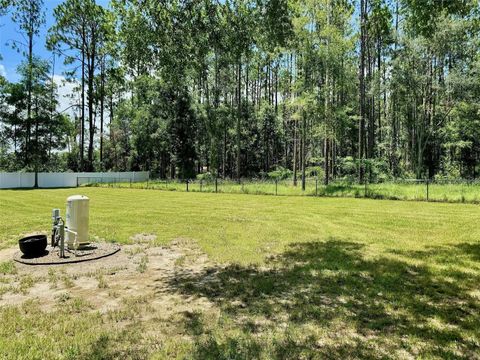 A home in DUNNELLON