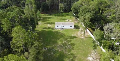 A home in DUNNELLON