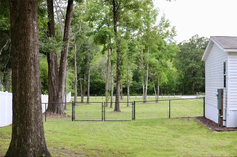 A home in DUNNELLON