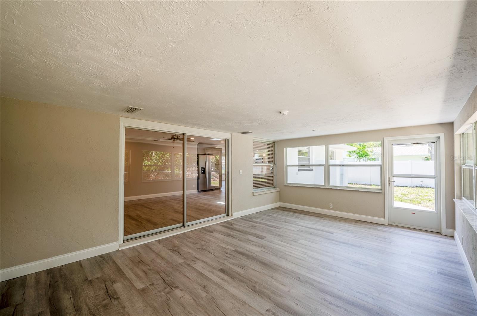 WOODMERE SOUTH UN 02 - Residential