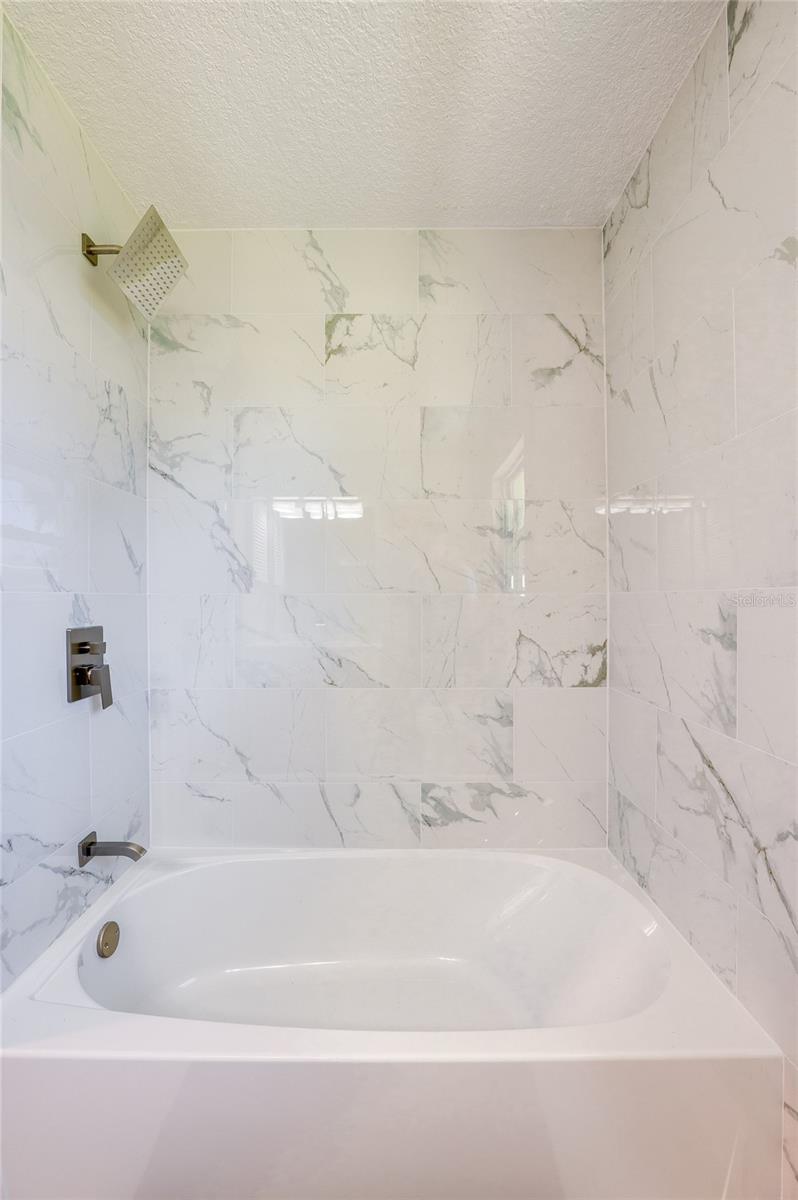 WOODMERE SOUTH UN 02 - Residential