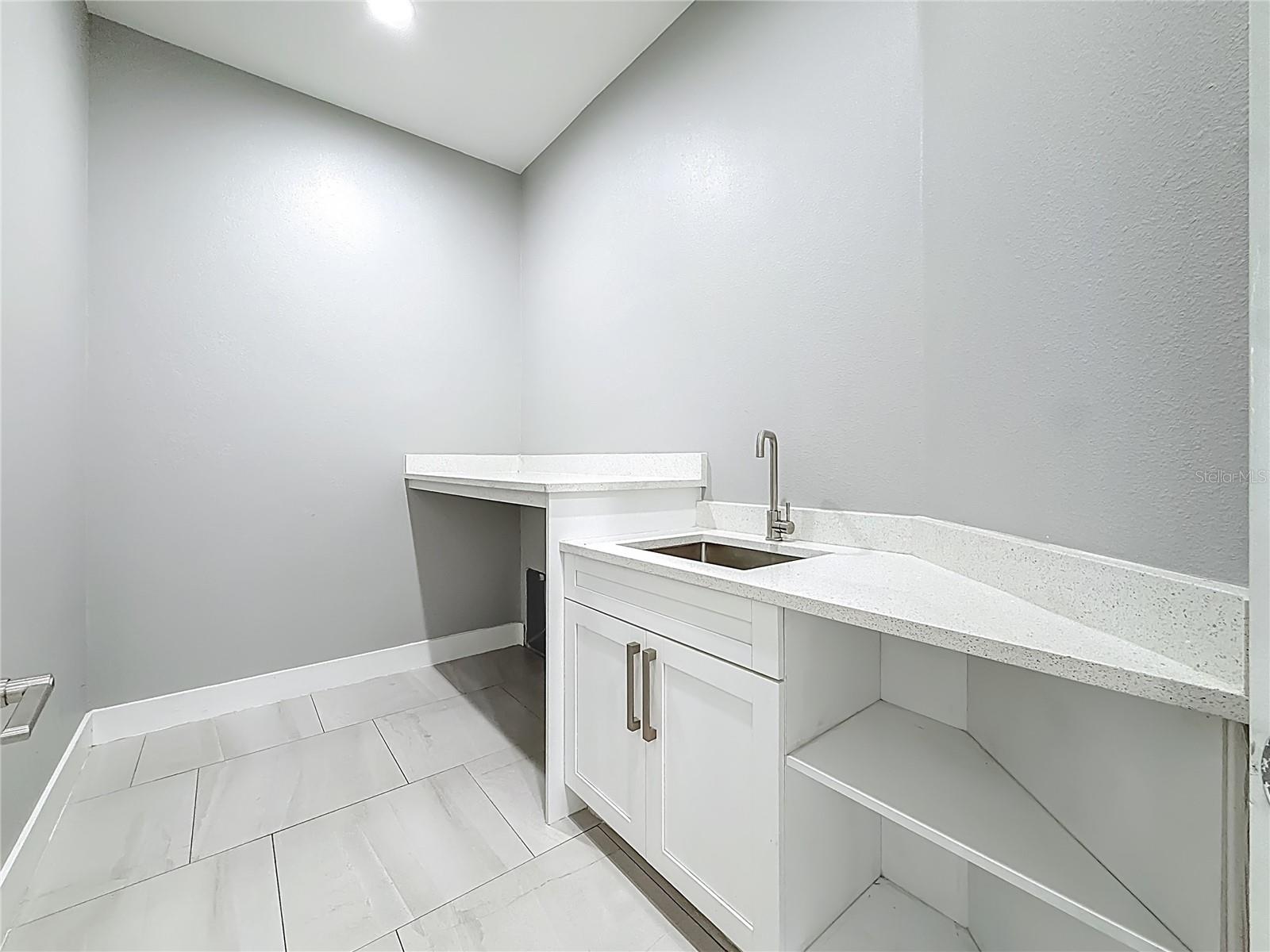 AVON SPGS - Residential