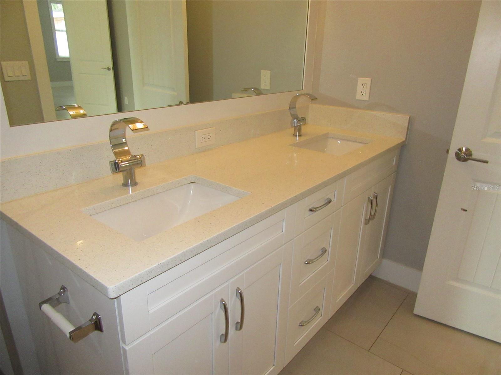 AVON SPGS - Residential