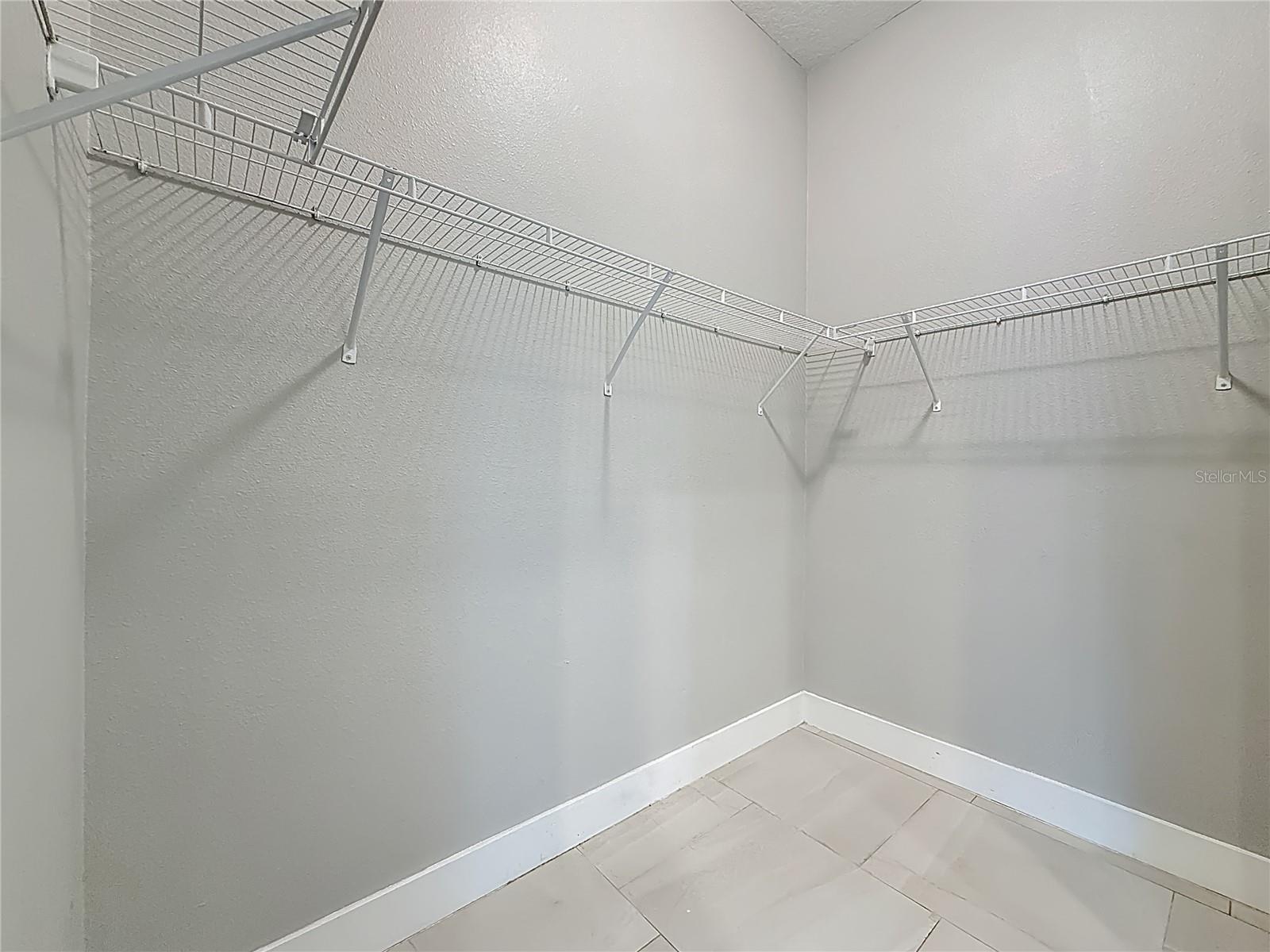 AVON SPGS - Residential