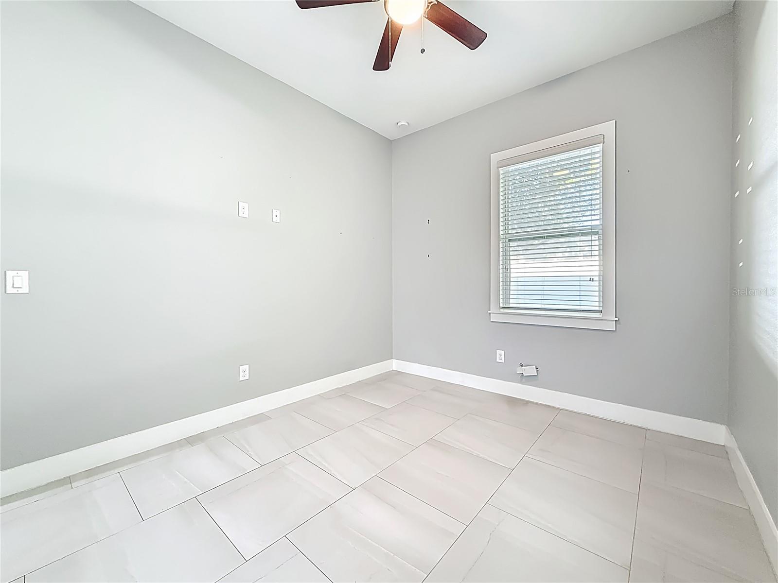 AVON SPGS - Residential