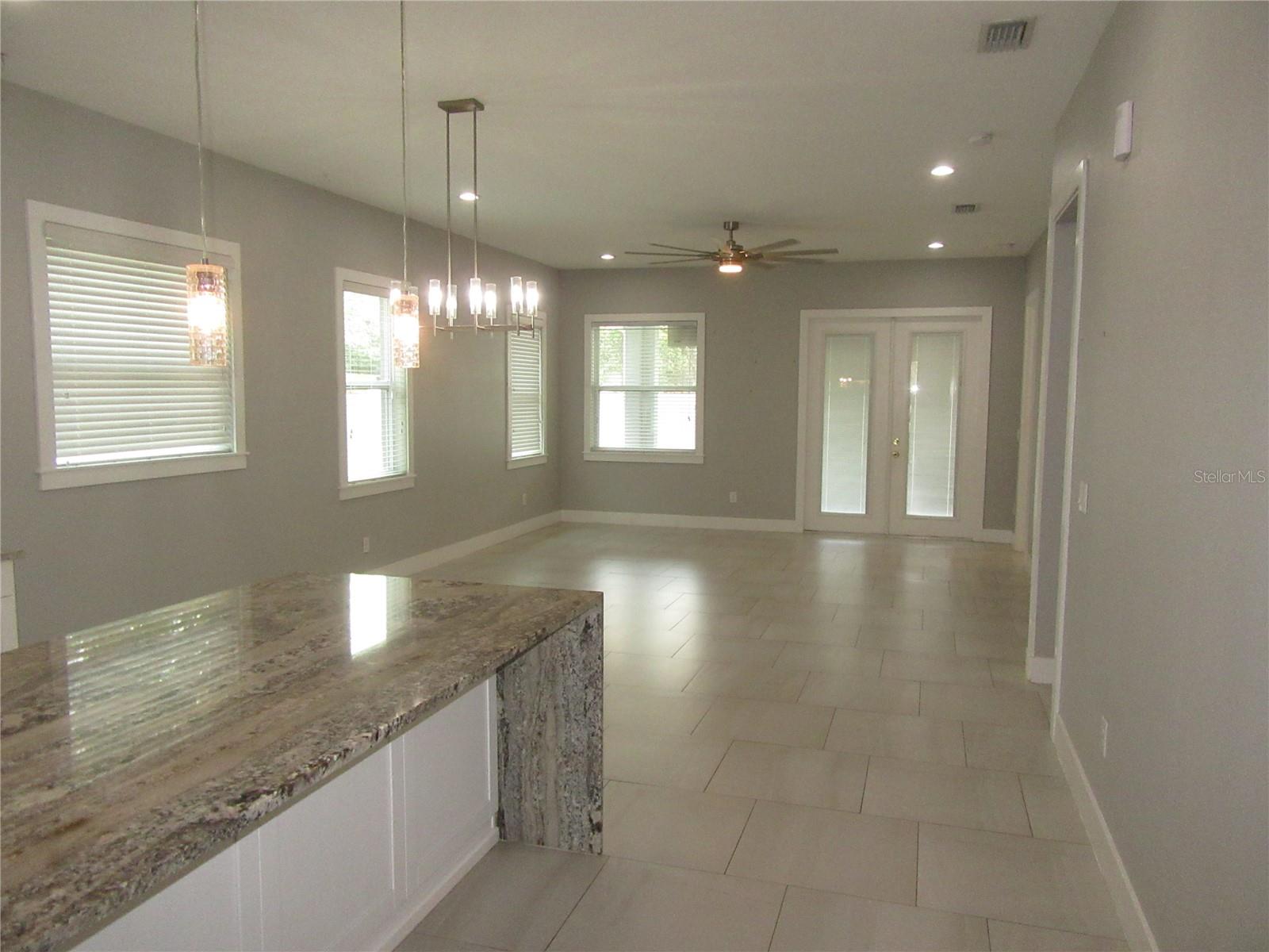 AVON SPGS - Residential