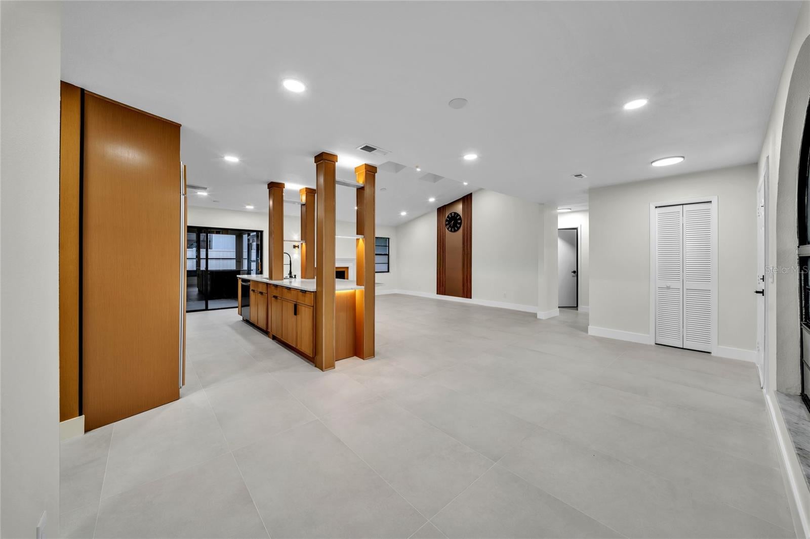 2185 LITTLE BROOK LANE