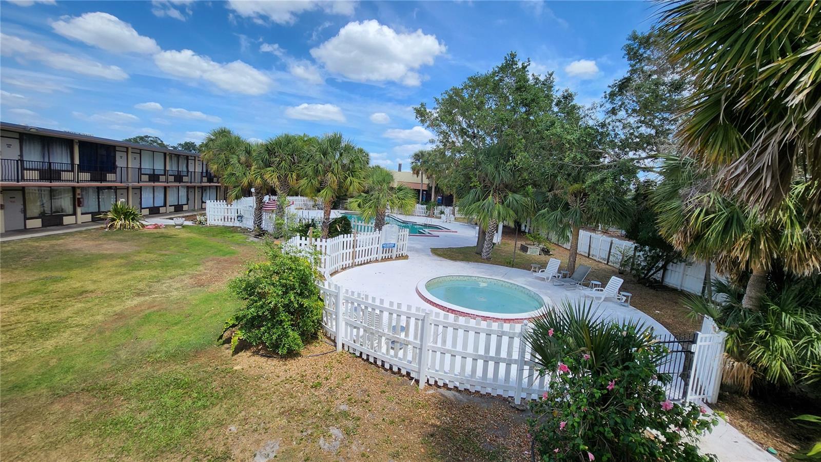 SANDLAKE COURTYARDS CONDO 5901/3515 - Residential