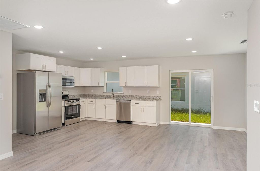 Photo of 306 Ave P NW, Winter Haven, FL 33881 (MLS # L4960150)