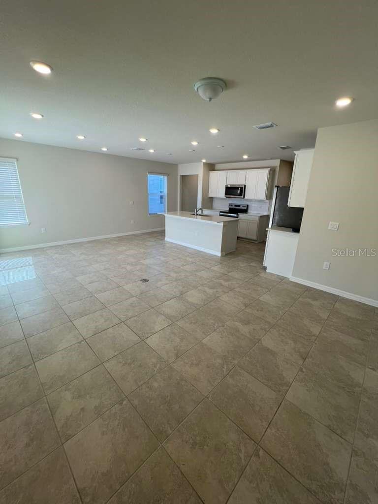 HARTFORD TERRACE PHASE 1 PB 202 PGS 44-48 LOT 224 - Residential Lease