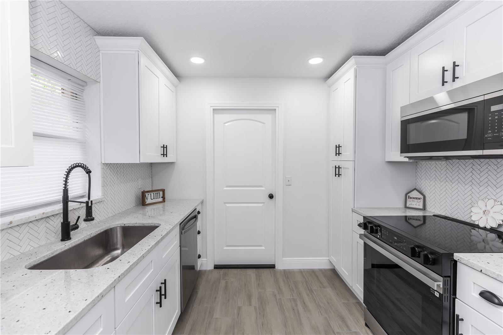 657 LEAR TERRACE