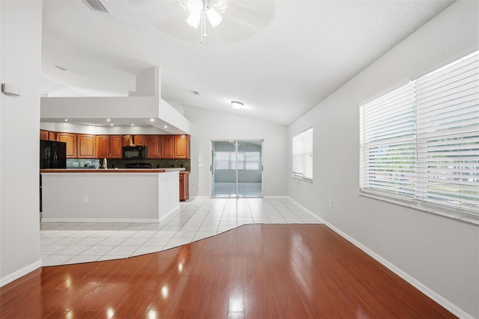 FAIRWAY OAKS - Residential
