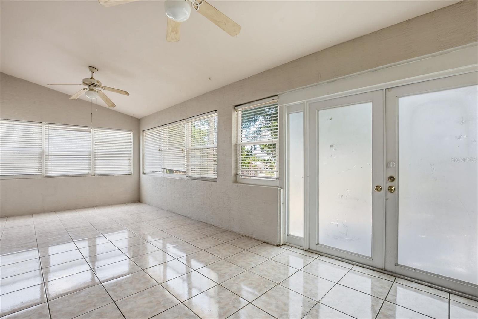 FAIRWAY OAKS - Residential