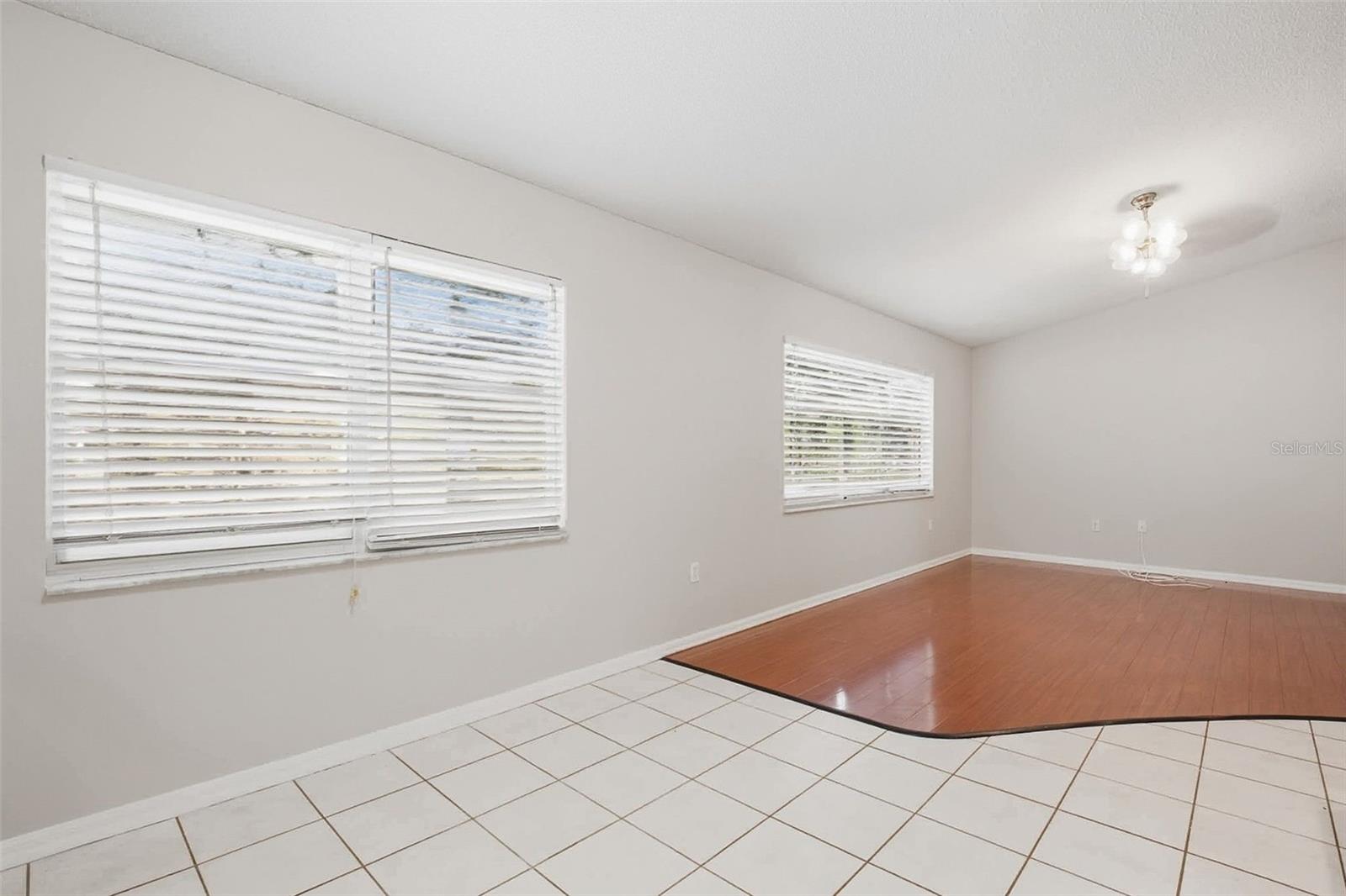 FAIRWAY OAKS - Residential