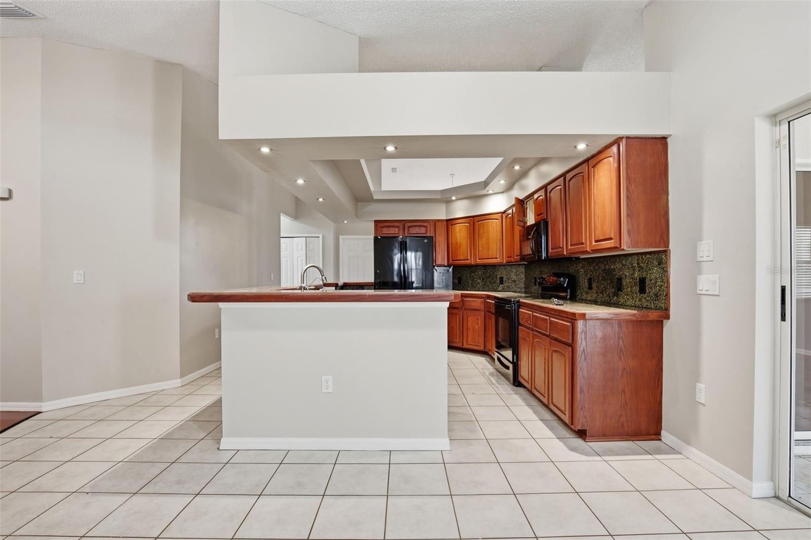 FAIRWAY OAKS - Residential