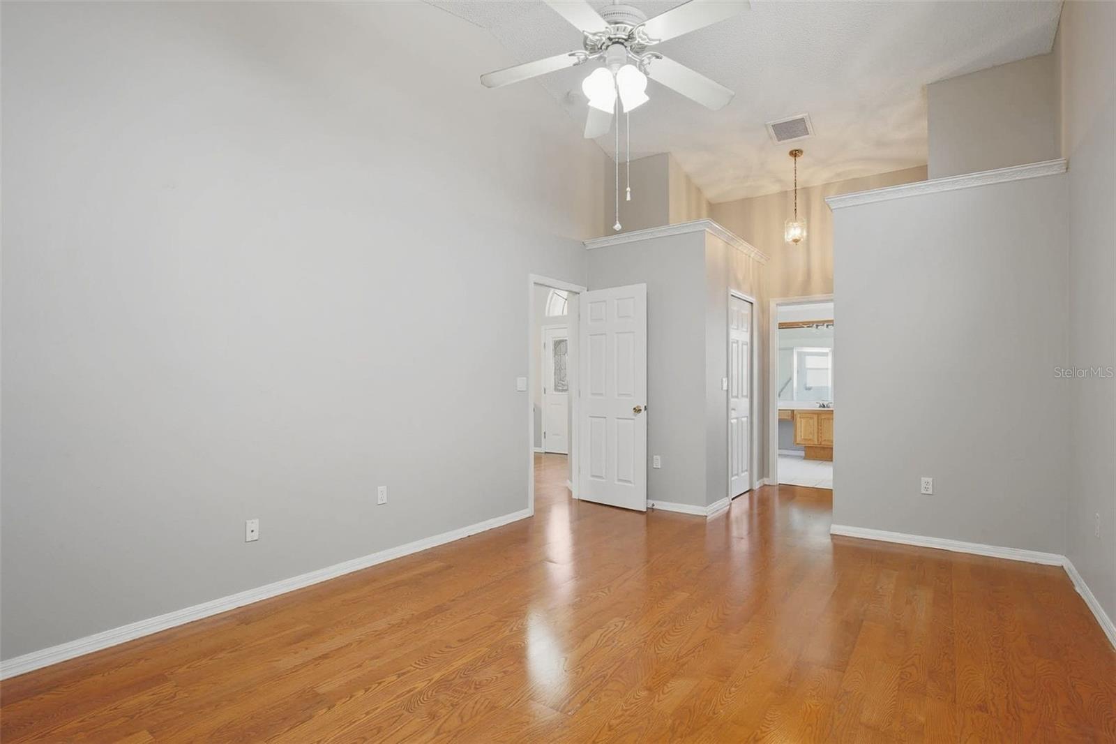 FAIRWAY OAKS - Residential