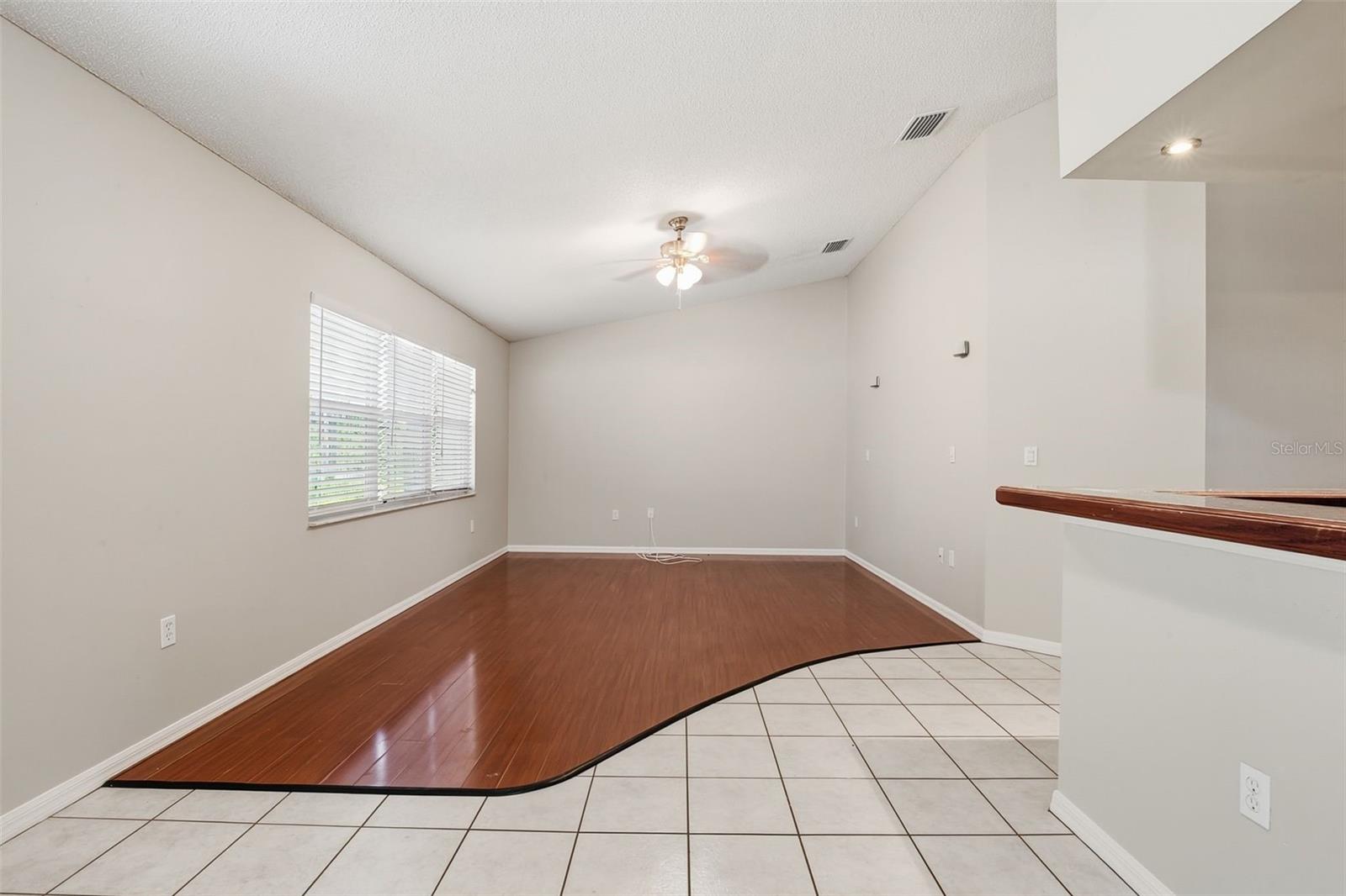 FAIRWAY OAKS - Residential