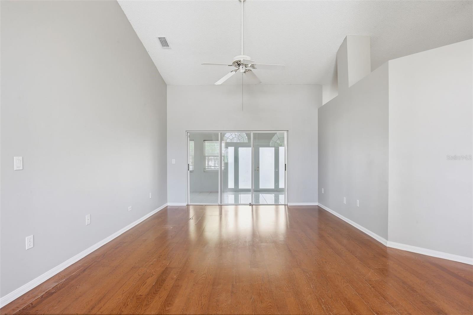 FAIRWAY OAKS - Residential