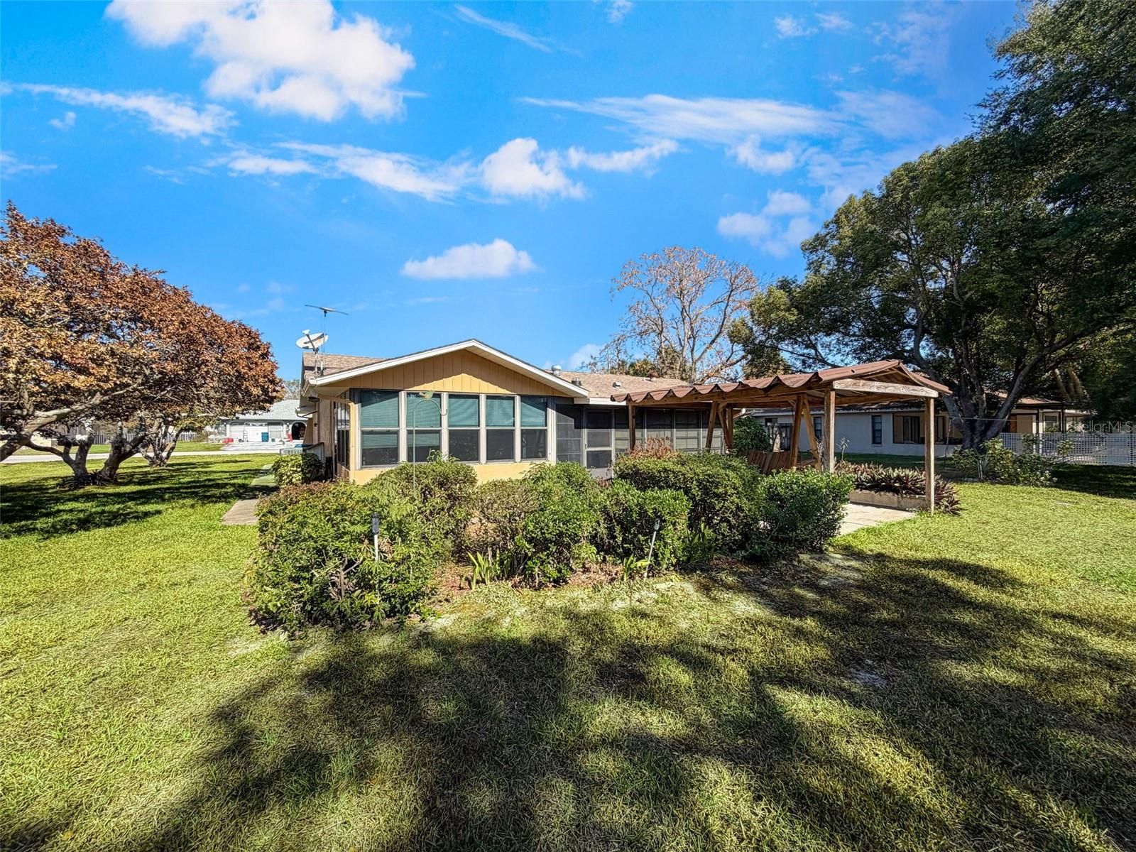 SPRING HILL - Residential